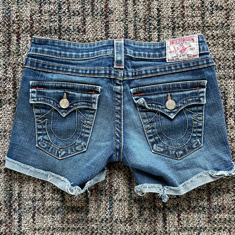 LAST CALL•CLOSET CLOSING • True Religion • cut off shorts